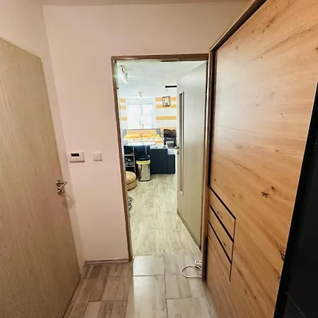 Pod Hradem Homestay *