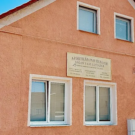 Pod Hradem Alloggio in famiglia Horšovský Týn