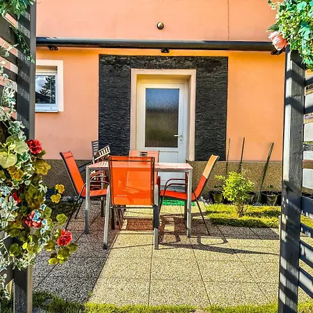 Homestay Pod Hradem Horsovsky Tyn